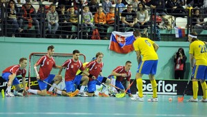 Švédi dvadsaťkrát ukázali Slovákom, ako sa hrá florbal