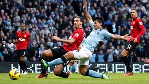 VIDEO: United víťazom manchesterského derby, rozhodol Persie