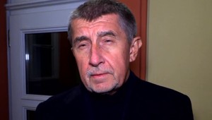 V lietadle s Babišom padol výstrel z pištole člena ochranky