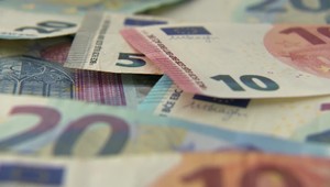 Slovenskí daniari vybrali najviac dane z pridanej hodnoty od roku 2004