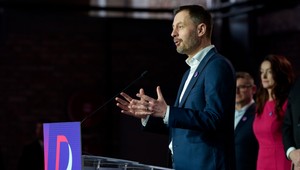 Za kormidlo si sadol aj premiér: Eduard Heger sa stal predsedom strany Demokrati