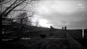 Dráma na východnej hranici. Agresivitu troch z 24 utečencov museli krotiť varovné výstrely