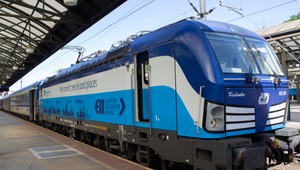 Krádež káblov ochromila pražskú železnicu. Vlaky meškajú až 90 minút