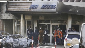 Počet obetí útoku v Burkina Faso sa zvyšuje. Sú medzi nimi aj Európania