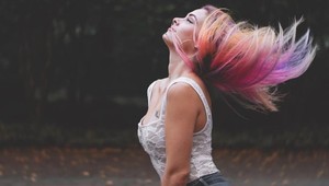 Letné farby vlasov podľa znamenia: Ktorá sa hodí práve vám?