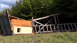 Nepríjemné prekvapenie pre prievidzských poľovníkov. Vandal im zničil posedy za 7000 eur
