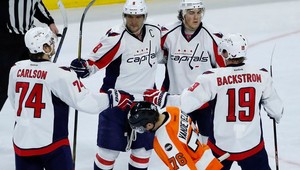 Washington zničil Philadelphiu v presilovkách, víťazstvo LA