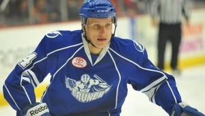 Pánik hrdinom štvrtého finále, udržal Syracuse v hre