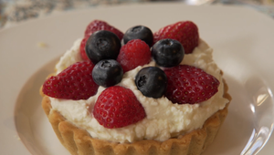 Dezert: Košíček plný ovocia