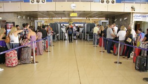 Za pádom Airbusu môže byť bomba prepašovaná z hotela