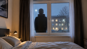 Rodinu s deťmi zobudili hlasy za oknom. Do ich bytu sa vlámali cudzinci