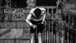 Svetová cyklistika na kolenách. Gino Mäder (†26) neprežil pád do rokliny