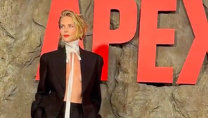 Slávna herečka oslávila 50 a ukázala sa ako nikdy! Najsexi znamienko na najsexi mieste!