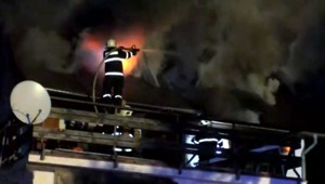 Hasiči bojovali päť hodín s plameňmi. V Slovenskom raji horela chata