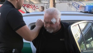 Obvinený útočník z Kramárov ide do väzby. Tvrdí, že si nepamätá, čo sa stalo