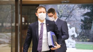 Predseda vlády Heger a minister práce Milan Krajniak predstavujú výsledky v zamestnanosti. Je dôvod na hrdosť?