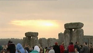 Stonehenge slávi letný slnovrat