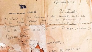 V Austrálii našli odkaz vo fľaši z roku 1969. Pátrajú po majiteľovi