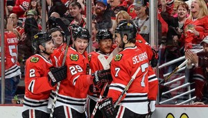 Hossa opäť hviezdil. Na tri góly nahral, stal sa druhou hviezdou