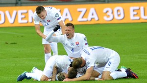 Slováci nevzdávajú boj o MS. Nad Litvou vyhrali v Trnave 4:0