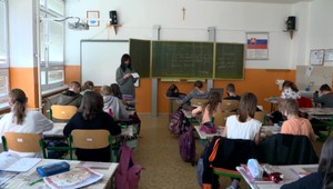 Nešťastné otvorenie školy, ktorú navštevujú aj Matovičove dcéry. Deti sa učili len jeden deň