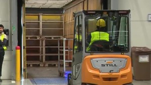 V najväčšej automobilke začnú vyrábať nové modely. Vyžaduje si to nové pracovné miesta