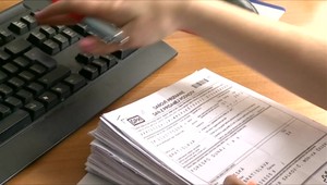 Pandémia narobila diery v štátnej kase, daňovo-odvodová reforma zaspala