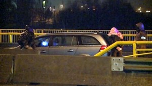 V Žiline zastavili podozrivých mladíkov, prevážať mali pervitín