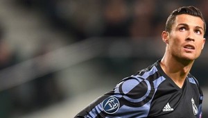 Ronaldo sa vyhráža odchodom z Realu Madrid. V tíme nechce tohto hráča