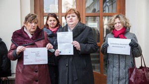 Na zdravotné sestry pred Úradom vlády zavolali policajtov