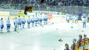 Vojnu plyšákov vyhrala Nitra. Je novým lídrom extraligy