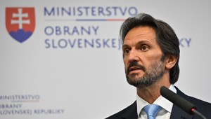 Minister obrany Robert Kaliňák pôjde v nedeľu na Ukrajinu