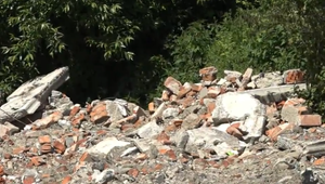 Roky sa tam navážal odpad. Polícia začala trestné stíhanie pre nelegálnu skládku