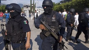 Na taxíku našli päť odseknutých hláv. V aute ležal odkaz