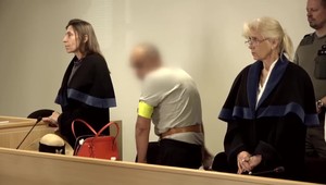 Celá rodina zapletená do lúpeže. Dvaja strážili, žena ukryla peniaze a najstarší kradol