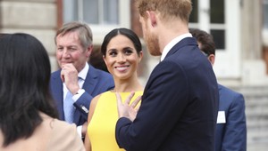 Všetky v žltom a štyri deti? Špekuluje sa, že aj Meghan je TEHOTNÁ