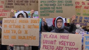 VIDEO: Deti na námestí bubnovali za svoje práva
