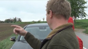 Medvedica s mláďatami zablúdila do bezprostrednej blízkosti rodinných domov