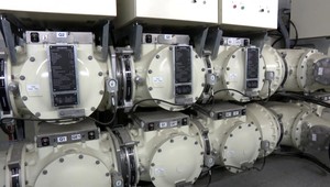 Okrem slovenskej pôdy chce Viktor Orbán kúpiť podiel v energetike. Podľa analytika to nie je problém