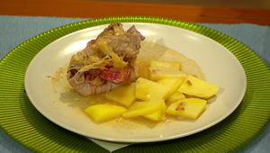 Bačova kapsa - bravčová plnená kapsa s kyslou kapustou a slaninkou