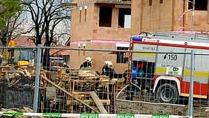 Nebezpečný únik plynu na stavenisku, evakuovali bytovku