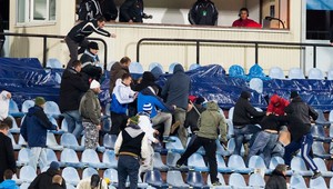 Pre výtržnosti prerušený zápas ovládla pražská Sparta