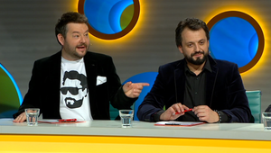 Originální překvapení od Miša pro Čekyho: Tričko s vlastní podobiznou od dcery muzikanta.