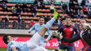 Najsledovanejší ročník bieloruskej ligy, vodka je prevenciou