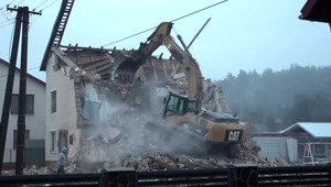 Z prvého domu sú trosky: Zemetrasenie pripravilo rodinu o domov aj pocit bezpečia