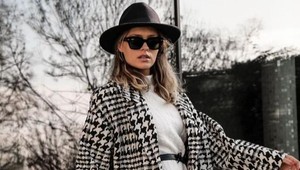 Nesmrteľná kombinácia čiernej a bielej od Ivany Gáboríkovej: TOTO je najštýlovejší outfit jesene