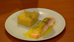 Losos s pomarančovo mangovým maslom a kuskusom