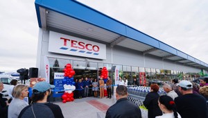 Tesco je opäť bližšie k zákazníkom Nitry a okolia: Nový supermarket v Dolných Krškanoch rozšíri sieť na 188 obchodov