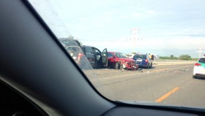 Na diaľnici D1 pri Senci sa zrazili štyri autá, tvorili sa kolóny