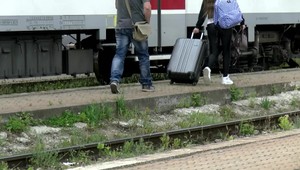 Nepríjemný zážitok vo vlaku: Muž sa začal pred cestujúcimi obnažovať